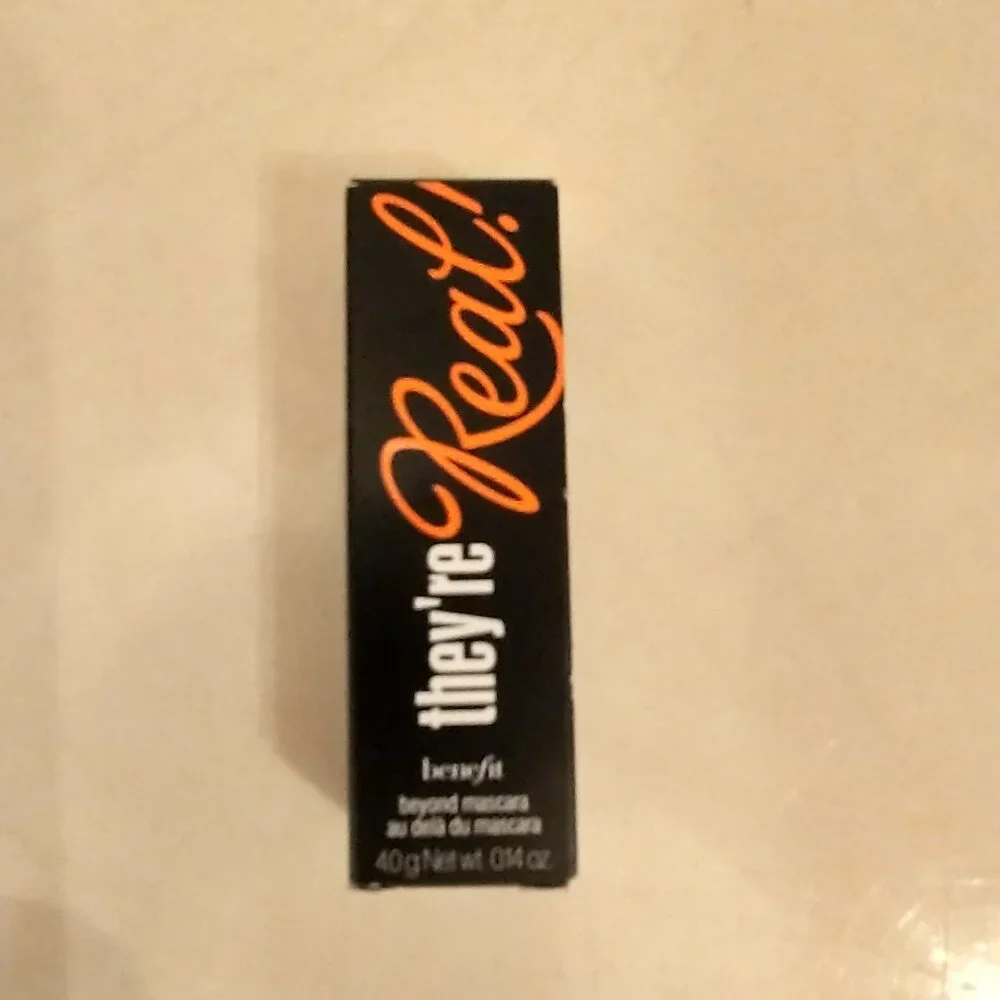 NIB BENEFIT THEY'RE REAL BLACK MASCARA